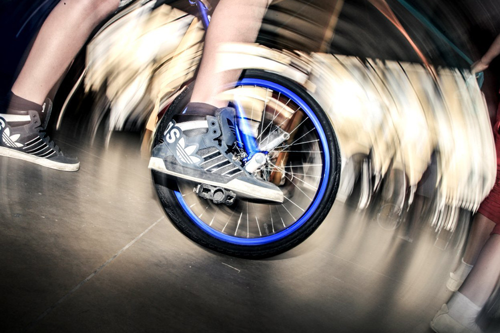 Unicycle Reviews: Finding Your Perfect Ride